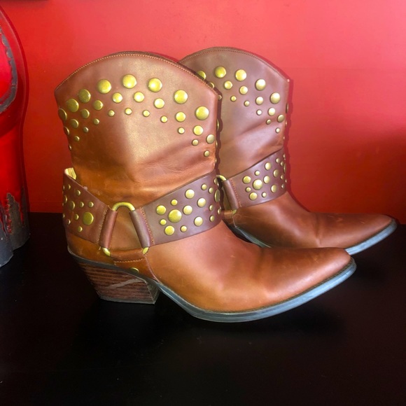 GUESS by Marciano Superstud Leather Cowgirl Bootie - Picture 2 of 7